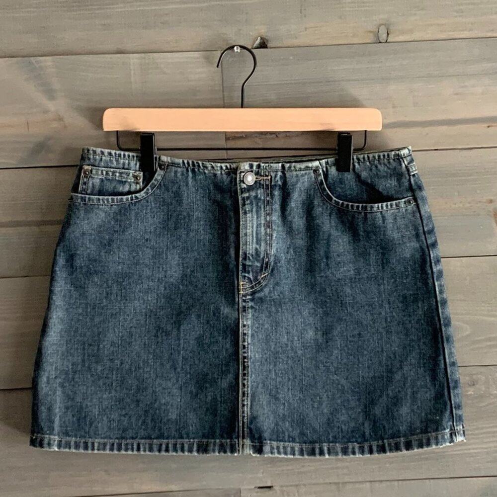Y2k AMERICAN EAGLE | Women’s Vtg Blue Denim Mini Skirt Size 10 Classic Style